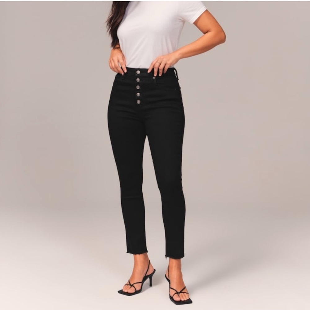 Abercrombie & Fitch Super Skinny High Rise
Ankle Jeans 24L